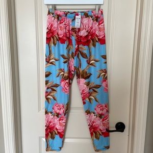 NWT Agnes and Dora Floral Blue and Pink Leggings